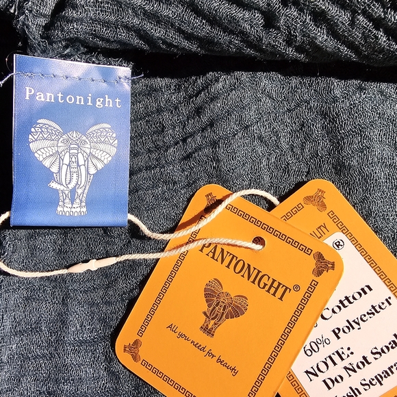 Scarf bundle (one NWT) - Picture 10 of 14